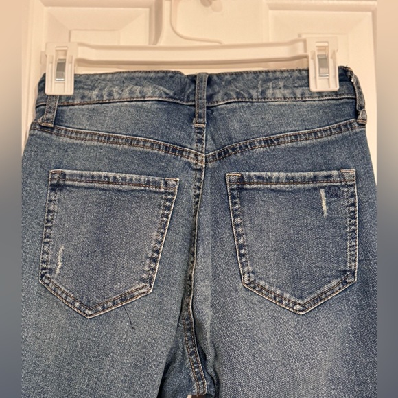 Jessica Simpson Blue Streak Spotlight Straight Ongoing, distressed/Ripped Jeans - Picture 15 of 16